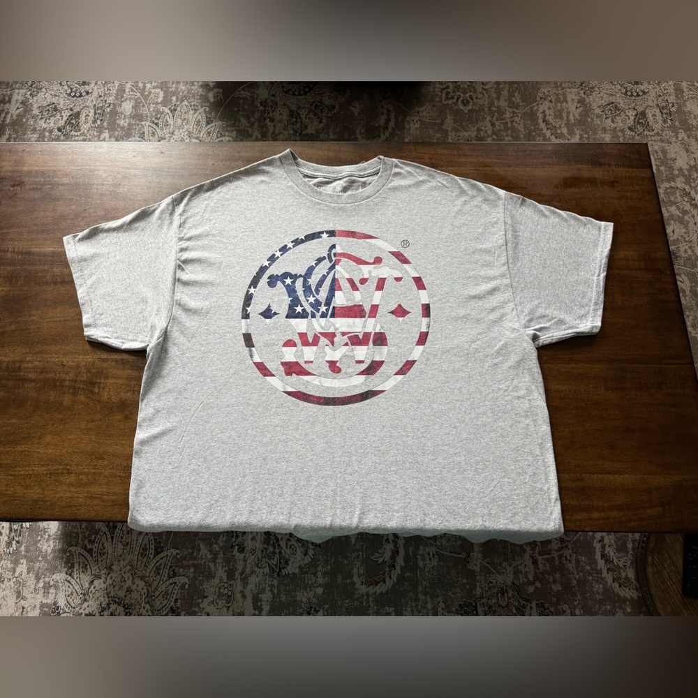 Gray Crew Neck Short Sleeve Tee